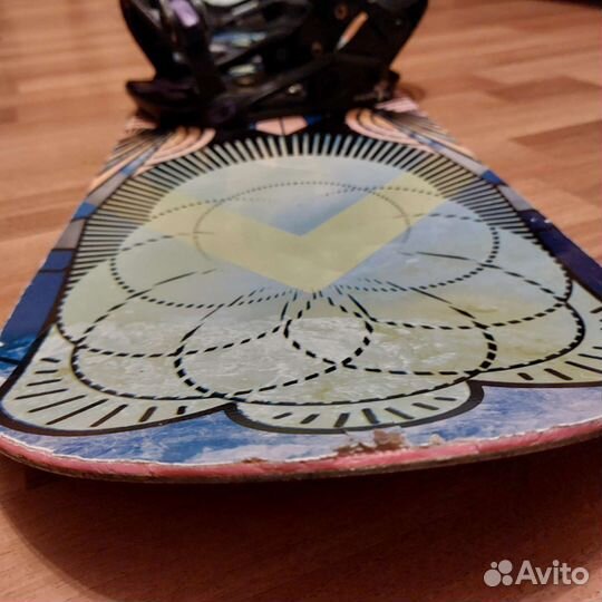 Сноуборд с креплениями 139