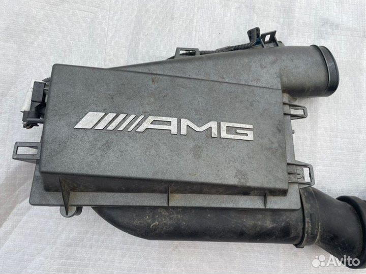 Корпус воздушного фильтра Mercedes-Benz Cls Amg