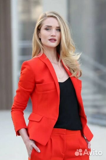 Хостес в ресторан