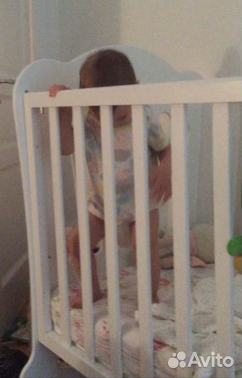 Детская кроватка
