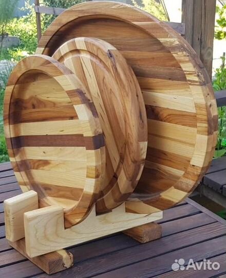 Набор деревянных тарелок