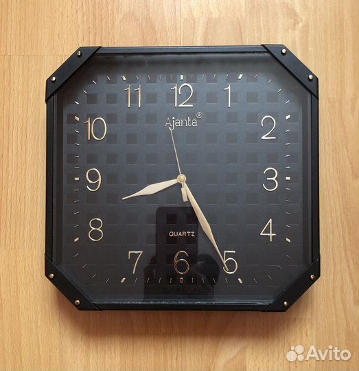 Часы Настенные
