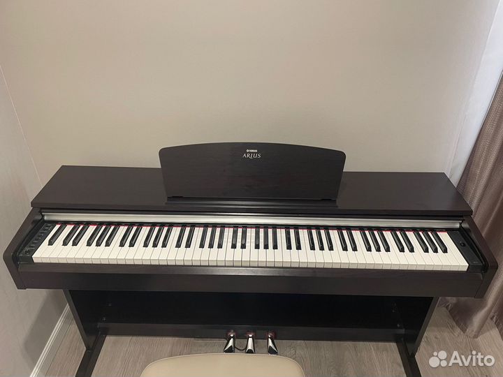Цифровое пианино yanaha arius