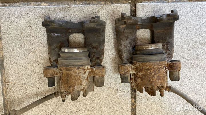 Суппорт передний ford focus 1 1.6 2.0