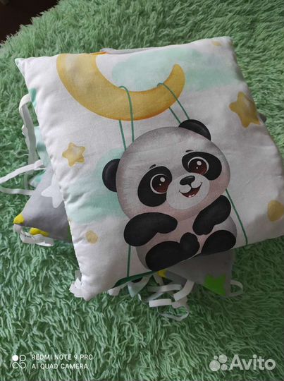 Комплект в детскую кроватку новый