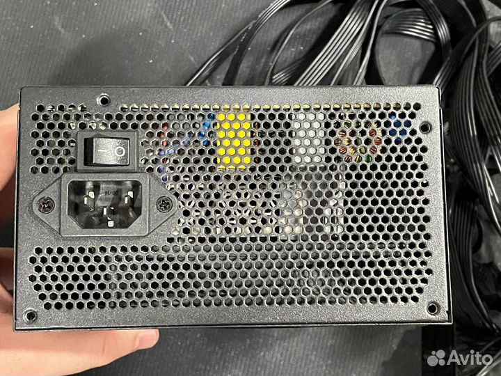 Блок питания Cooler Master MWE 650 white - V2