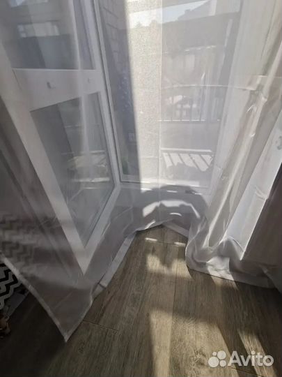 Белоснежный тюль на шторной ленте новый