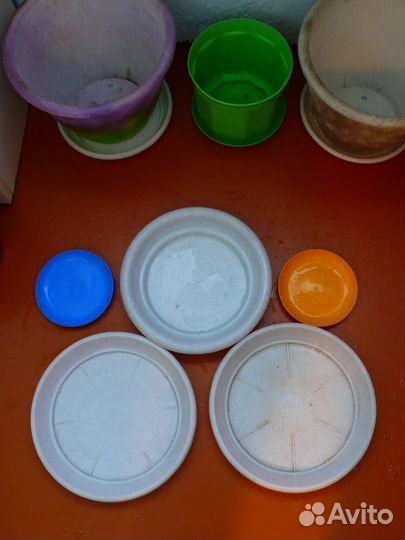 Горшки для цветов и поддоны 10-100p