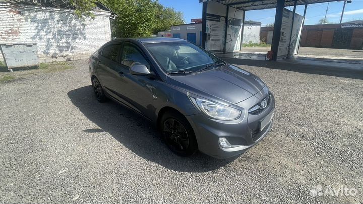 Hyundai Solaris 1.6 AT, 2011, 164 000 км