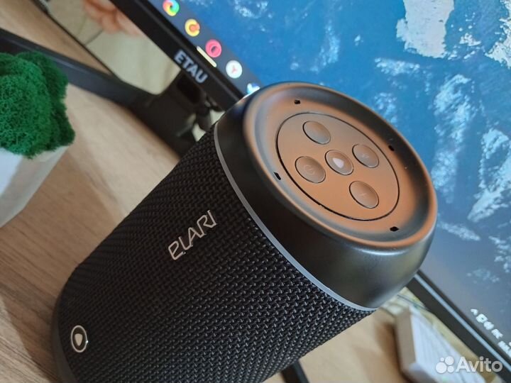 Умная колонка с Алисой