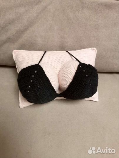 Подушка- сувенир Женская грудь