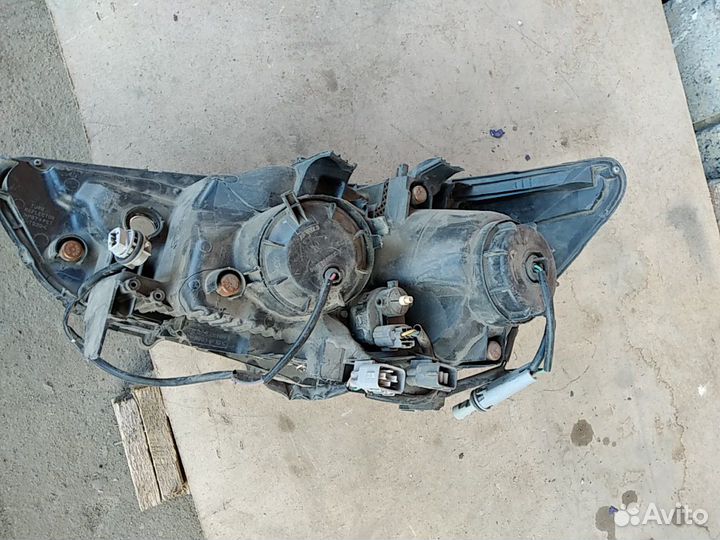 Фара Mitsubishi Outlander XL