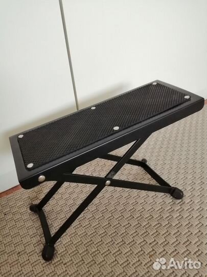 Подставка для игры на музыкальных инструментах