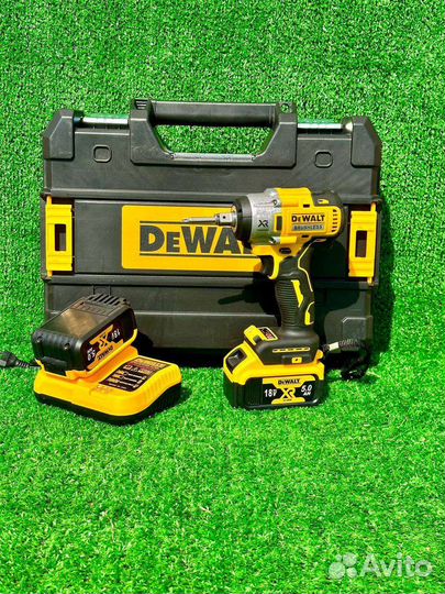 Гайковерт dewalt новый