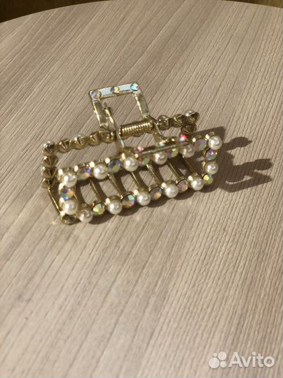 Заколка для волос
