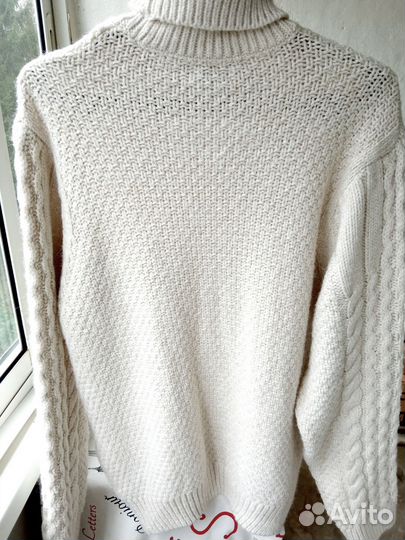 Свитер белый. 54-58