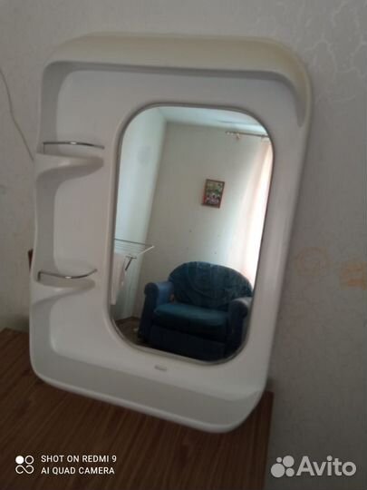 Зеркало в ванную отдам