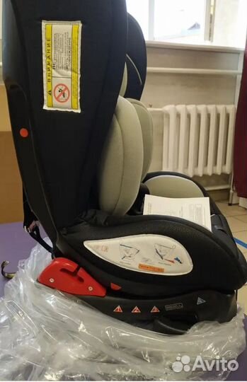 Детское автокресло с рождения до 4 лет