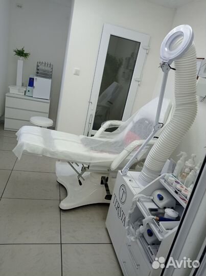 Кабинет педикюра и маникюра под ключ+база клиента