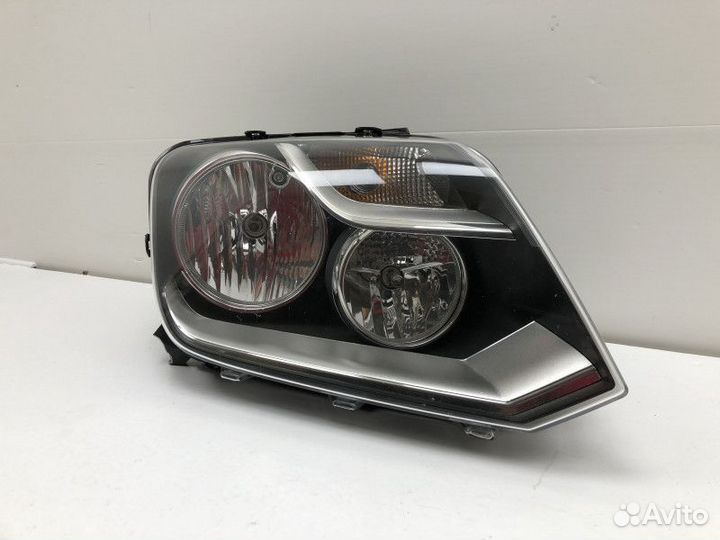 Фара правая Volkswagen Amarok