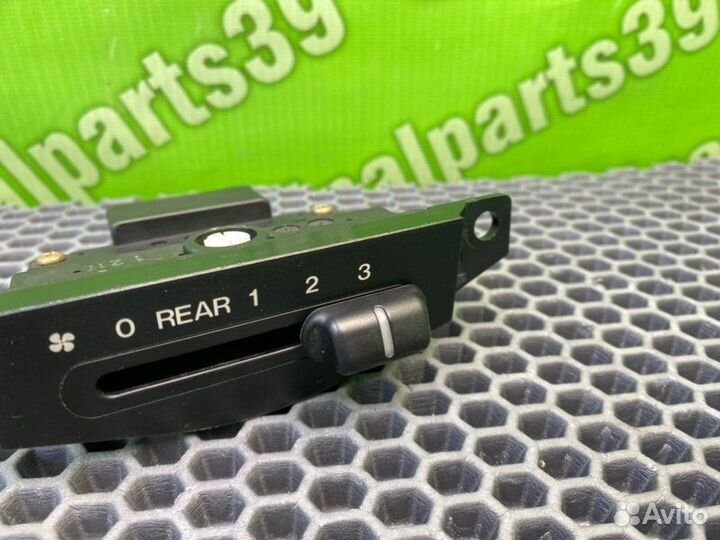 Регулятор печки задний Mazda Mpv LW5W GY-DE 2.5