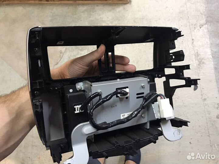 Штатный дисплей LC prado 150