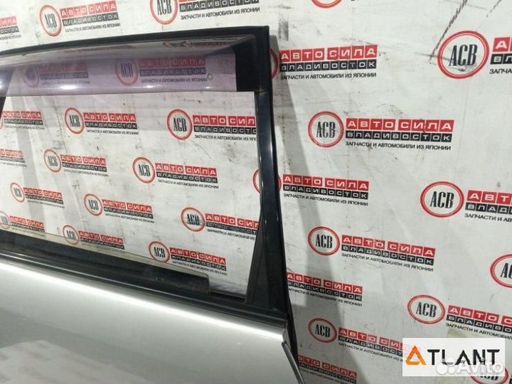 Дверь задний левый toyota ipsum