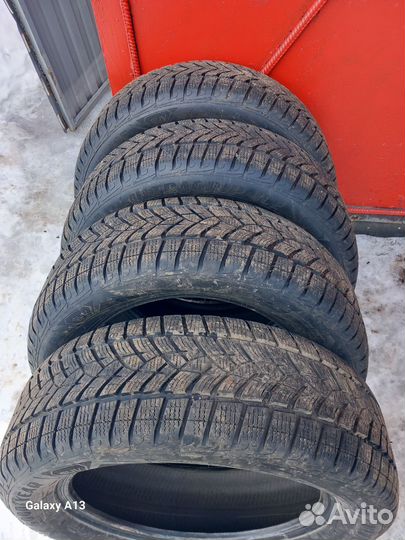 Goodyear UltraGrip Ice SUV Gen-1 215/60 R17 96T