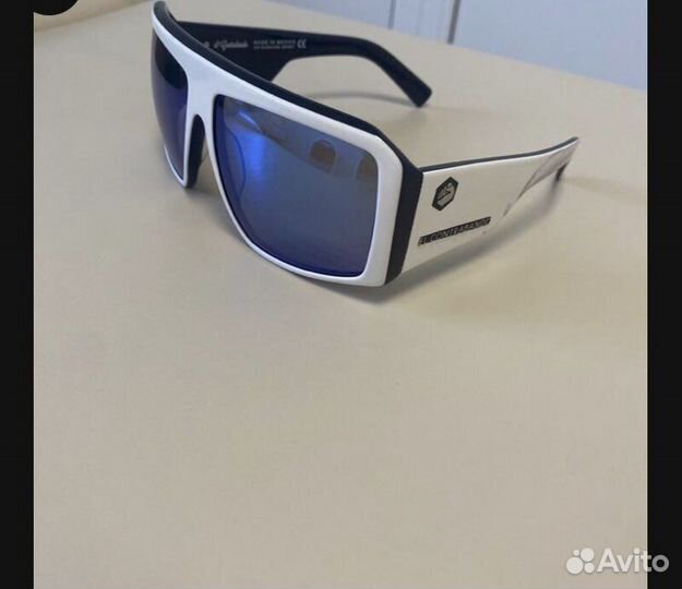 Очки el contraband