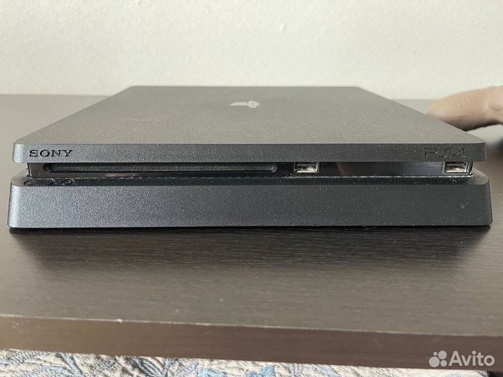 Sony playstation 4 PS4 slim 1tb