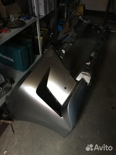 Передний бампер lx570