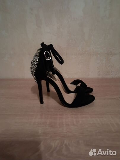 Босоножки женские 35 размер