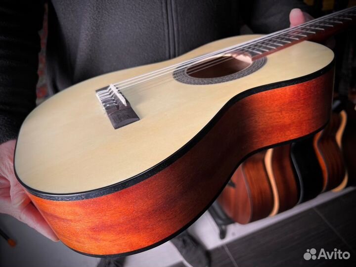 Классическая гитара 3/4
