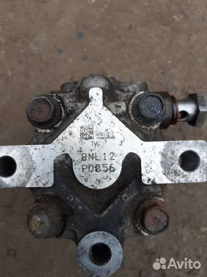 Насос гура Chevrolet Cruze 1.6