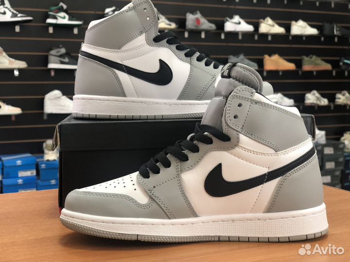 Кроссовки nike air jordan 1 retro high lux