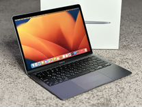 MacBook Air 13 2020 M1 8/256gb. 2 цикла. Идеал