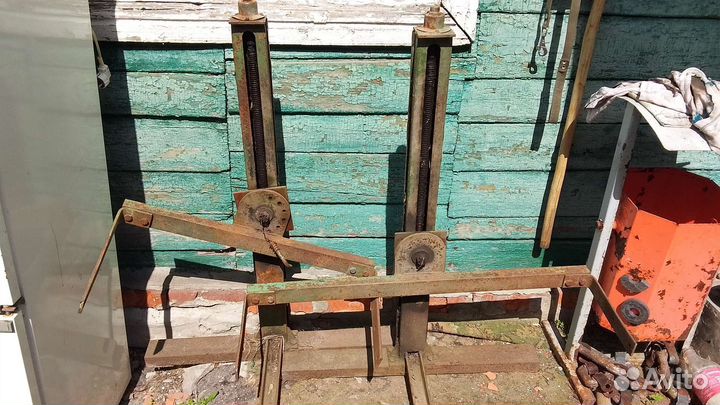 Подъëмник опрокидыватель на 360градусов