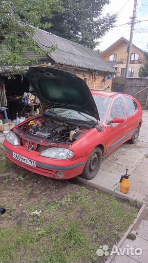 В разбор renault megane 1 BA04 хэтчбэк k4m701