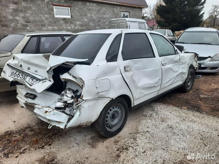 Разбор на Запчасти лада priora 2. 2017 года