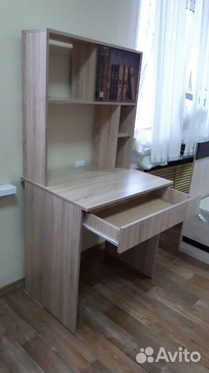 Стол компьютерный