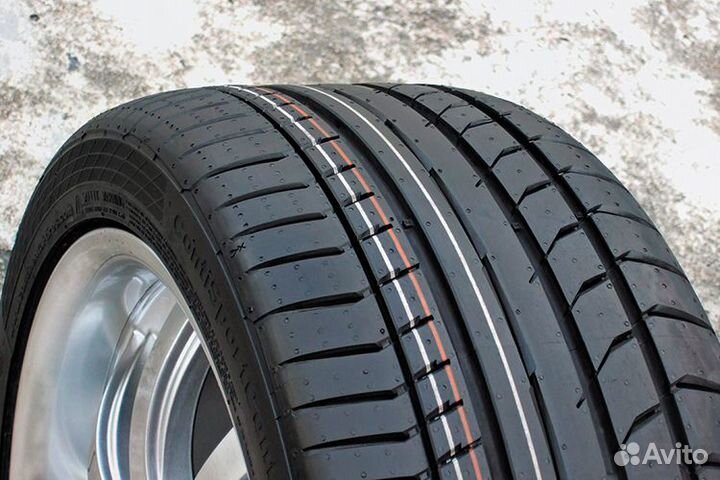 Continental ContiSportContact 5P 245/35 R21 и 275/30 R21 98Y
