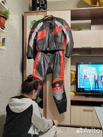 Мотокомбинезон мужской