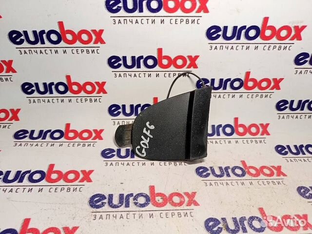 Заглушка буксировочного крюка VW Jetta 2011