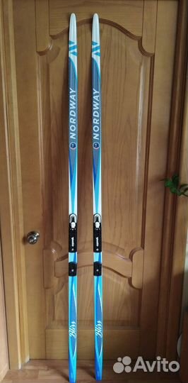 Лыжи беговые (в комплекте)
