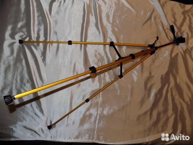 Штатив до 3 кг 150 см мощный новый