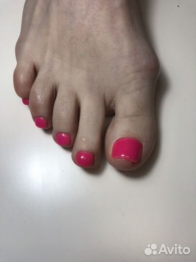 Маникюр педикюр
