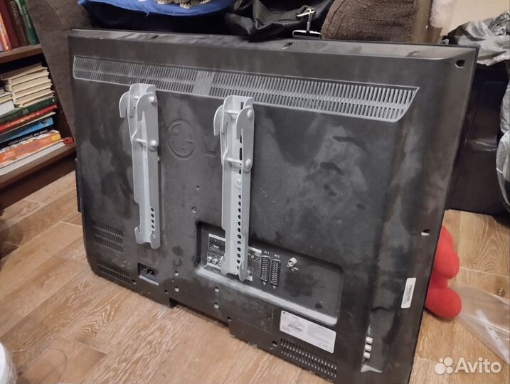 Телевизор lg 32lc52 б/у