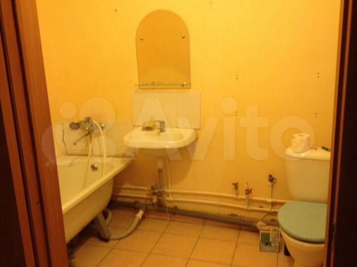 3-к. квартира, 85 м², 1/15 эт.