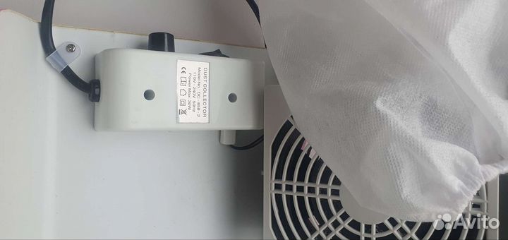 Пылесос для маникюра настольный