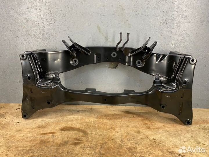 Подрамник Mitsubishi Outlander 1 передний задний